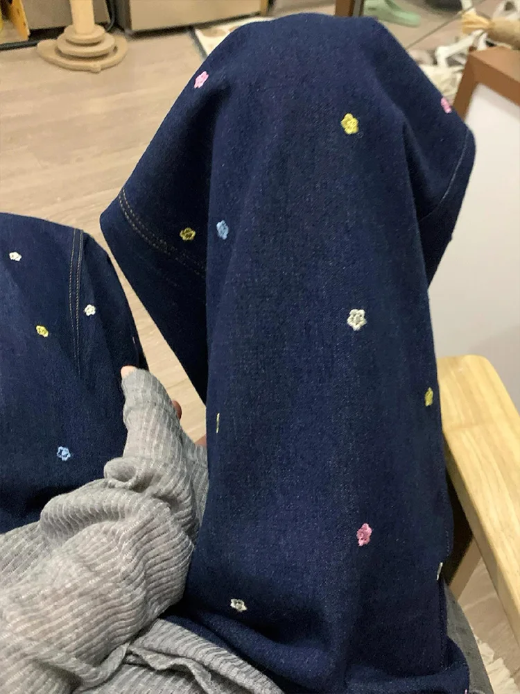 High Waist Wide Leg Embroidered Floral Denim Jeans Women's Spring Autumn New Design Loose Fit Trousers Casual Faion
High Waist Wide Leg Embroidered Floral Denim Jeans Women's Spring Autumn New Design Loose Fit Trousers Casual Faion