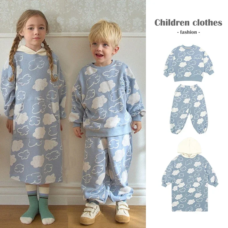 Korean Girl Sweatshirt PS Autumn/winter Cartoon Cloud Girl Hoodie Dress Baby Sweatshirt Boy Pullover Top Children's Clothing
Korean Girl Sweatshirt PS Autumn/winter Cartoon Cloud Girl Hoodie Dress Baby Sweatshirt Boy Pullover Top Children's Clothing