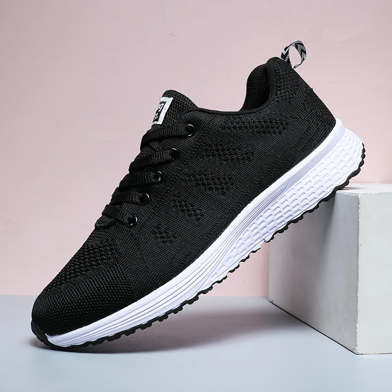 New Running Shoes Women's Casual Shoes High-Quality Training Comfortable Men Lightweight Sports Shoes Marathon Jogging
New Running Shoes Women's Casual Shoes High-Quality Training Comfortable Men Lightweight Sports Shoes Marathon Jogging