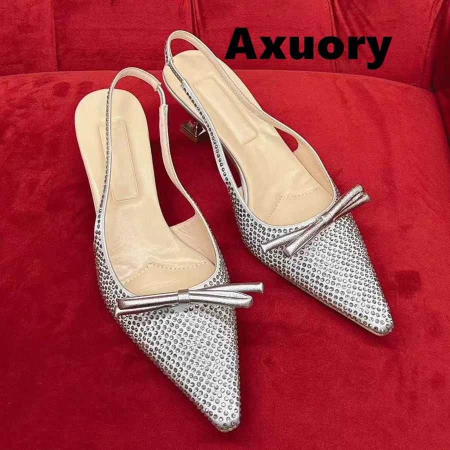 2024 Women's high heels Shoe Drilling surface Pointed high heels High5.5cm Silk material Genuine Leather Sexy Style
2024 Women's high heels Shoe Drilling surface Pointed high heels High5.5cm Silk material Genuine Leather Sexy Style