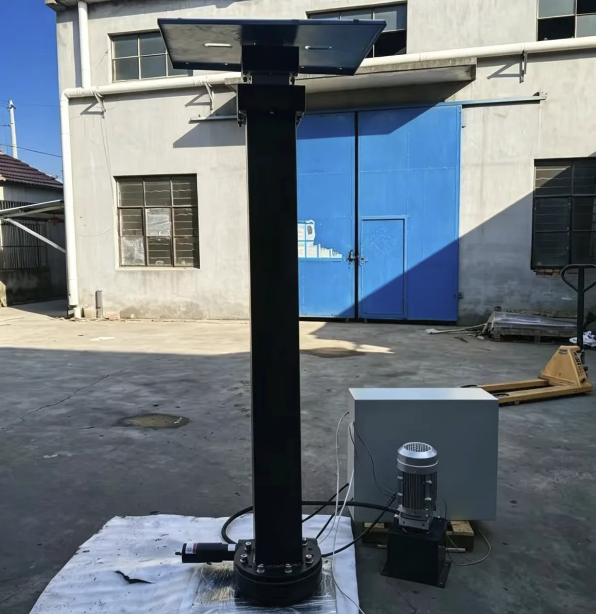 Outdoor Waterproof 11.5ft 13ft 15ft Large-Scale Telescoping Screen Lift Frontal Loading Lifting Towers
Outdoor Waterproof 11.5ft 13ft 15ft Large-Scale Telescoping Screen Lift Frontal Loading Lifting Towers