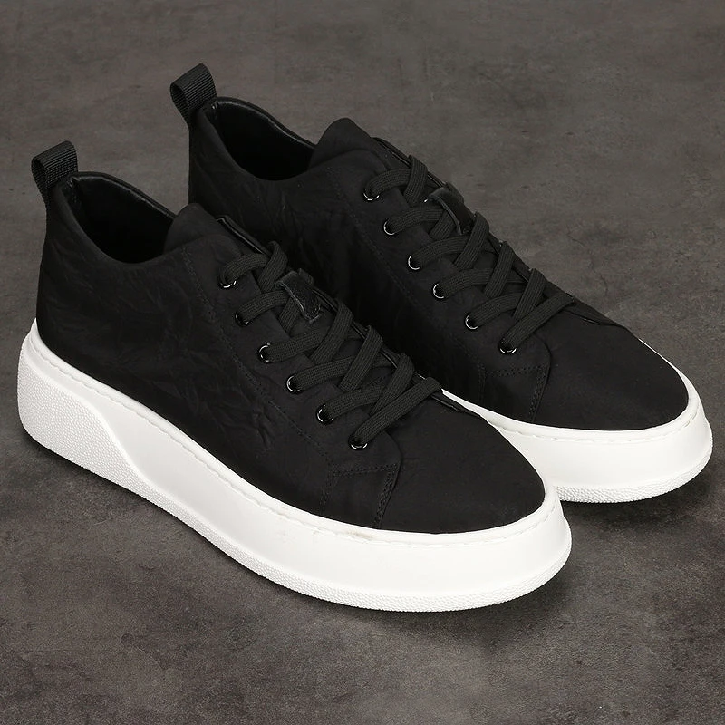 Cloth shoes men's tide shoes new sports leisure canvas shoes lace-up simple breathable low top board shoes
Cloth shoes men's tide shoes new sports leisure canvas shoes lace-up simple breathable low top board shoes