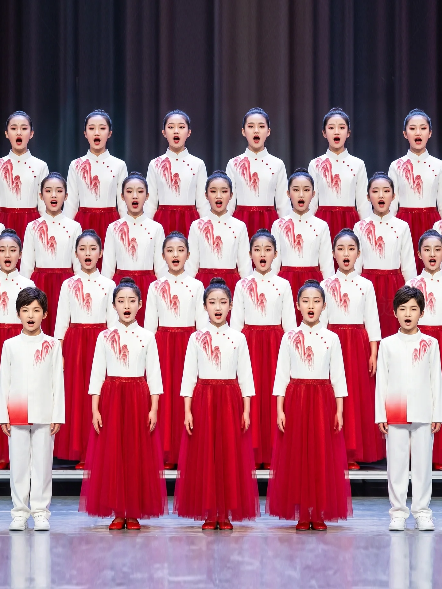 Children's Performance Outfits Red National Style Graduation Chorus Performance Girls' Traditional Chinese Costume Stage Wear
Children's Performance Outfits Red National Style Graduation Chorus Performance Girls' Traditional Chinese Costume Stage Wear