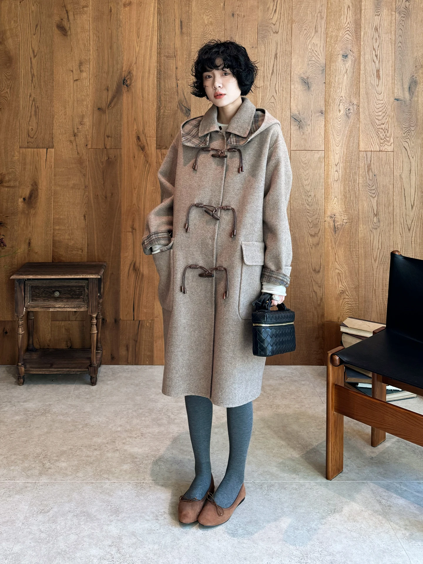 Double-Sided Wear Woolen Coat Medium-Length Outerwear for Women Casual Sle Winter Collection Loose Fit Youth Faion
Double-Sided Wear Woolen Coat Medium-Length Outerwear for Women Casual Sle Winter Collection Loose Fit Youth Faion