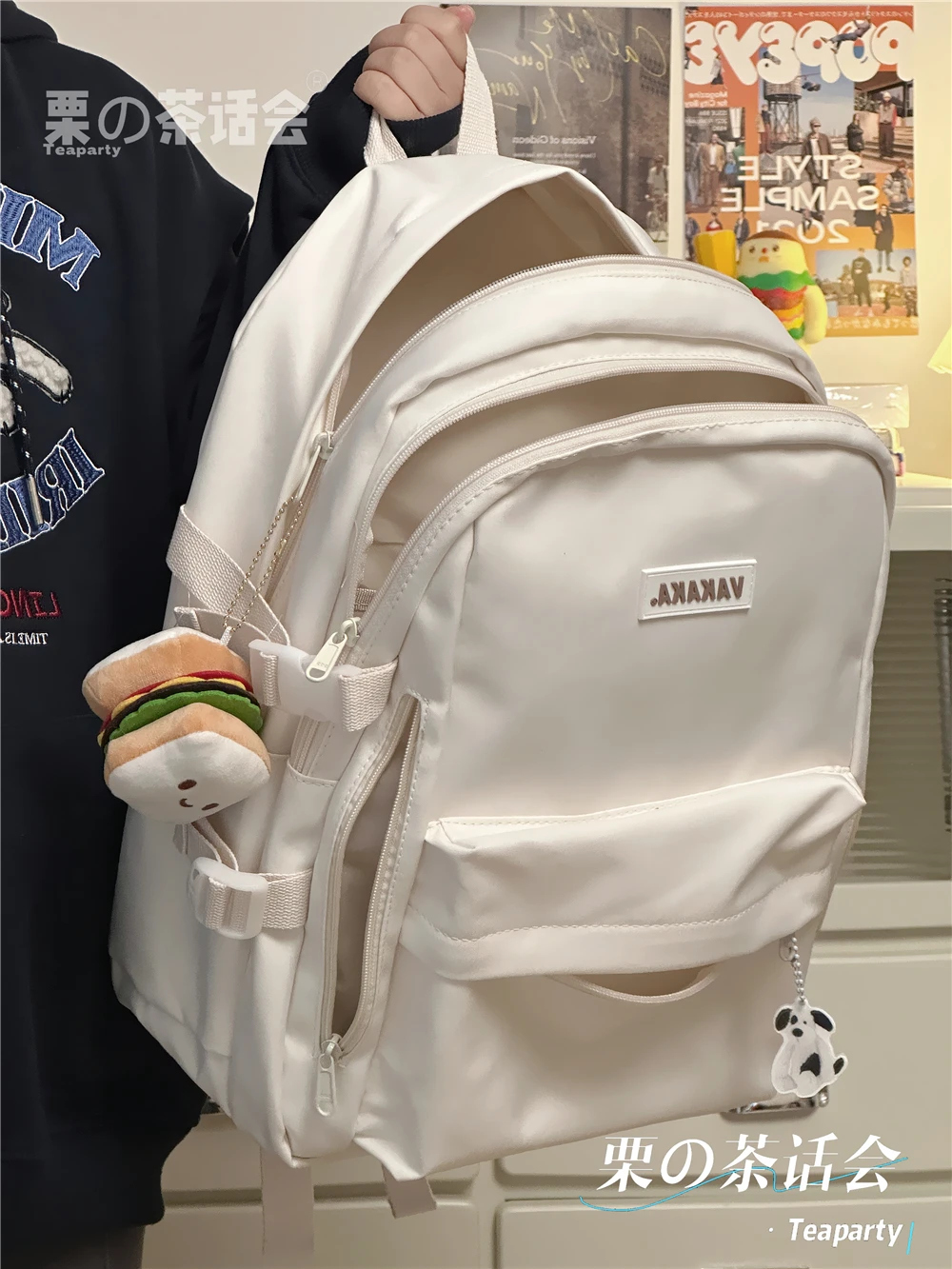 Japanese Minimalist Backpack: Spacious Unisex Laptop Bag for Junior/Senior High - All-Match Trendy Campus Style
Japanese Minimalist Backpack: Spacious Unisex Laptop Bag for Junior/Senior High - All-Match Trendy Campus Style