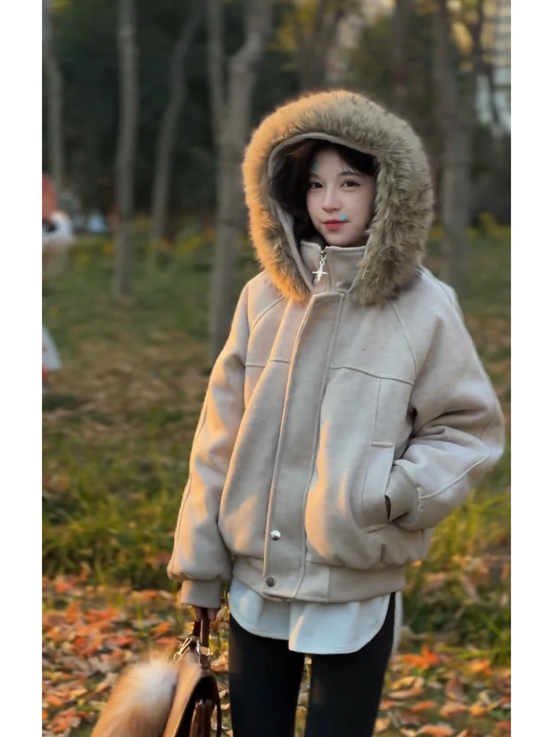 Утепленная зимняя куртка с большим меховым воротником для мужчин и женщин, хлопковая, теплая, с узором «Горный орел», прямого кроя
Утепленная зимняя куртка с большим меховым воротником для мужчин и женщин, хлопковая, теплая, с узором «Горный орел», прямого кроя