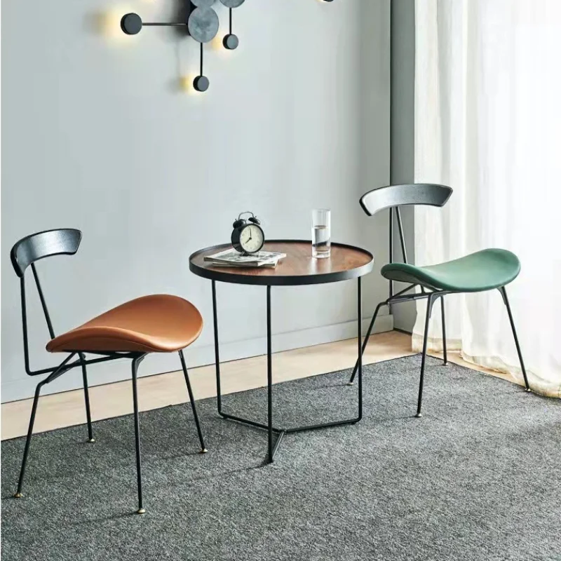 Mid-Century Modern Iron Ant Chair Comfortable High-Resilience Foam Dining Chair Vintage Metal Frame Accent Seating for Home
Mid-Century Modern Iron Ant Chair Comfortable High-Resilience Foam Dining Chair Vintage Metal Frame Accent Seating for Home