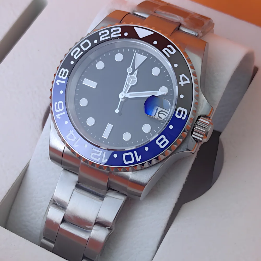 40mm luxury men's watch, diving watch, sapphire glass, automatic mechanical NH35 movement fashion design
40mm luxury men's watch, diving watch, sapphire glass, automatic mechanical NH35 movement fashion design