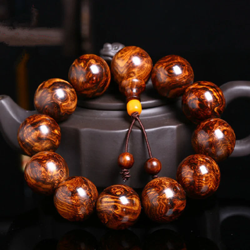 Authentic Old Wood 2.0, Hainan Huanghuali Face Ghost Eye Bracelet for Men and Women, Buddhist B
Authentic Old Wood 2.0, Hainan Huanghuali Face Ghost Eye Bracelet for Men and Women, Buddhist B