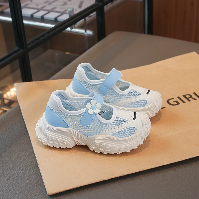 Wide Toe Space Kids Sneakers Sweat Absorbing Lining All Day Comfort Wear
Wide Toe Space Kids Sneakers Sweat Absorbing Lining All Day Comfort Wear