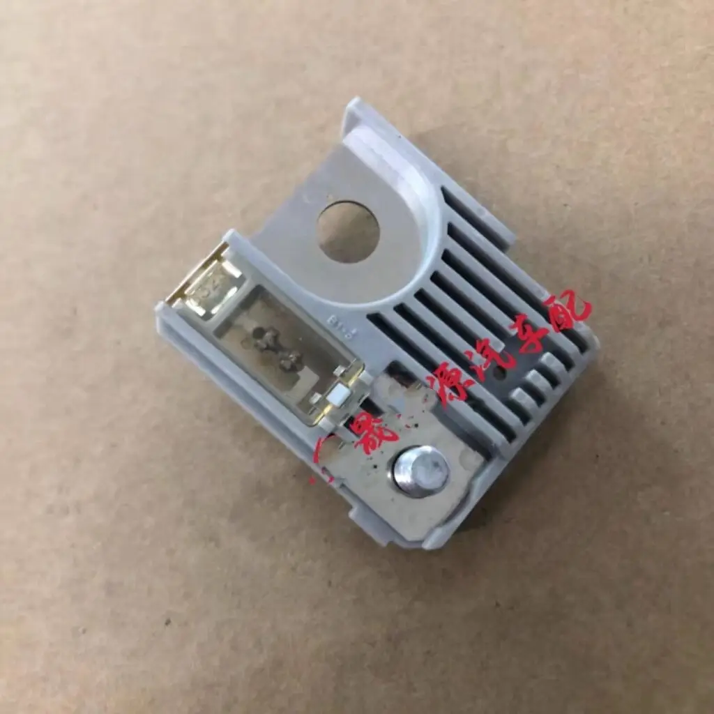 New Genuine OEM Parts Auto Main Battery Fuse 80Amp 36739-50J00 For Suzuki Jimny Grand Vitara APV Liana Escudo
New Genuine OEM Parts Auto Main Battery Fuse 80Amp 36739-50J00 For Suzuki Jimny Grand Vitara APV Liana Escudo