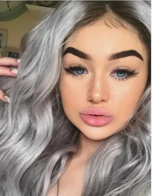 Long Grey Ombre Culy Wave Synthetic Heat Resistant Fashion Sexy Natural Wig
Long Grey Ombre Culy Wave Synthetic Heat Resistant Fashion Sexy Natural Wig
