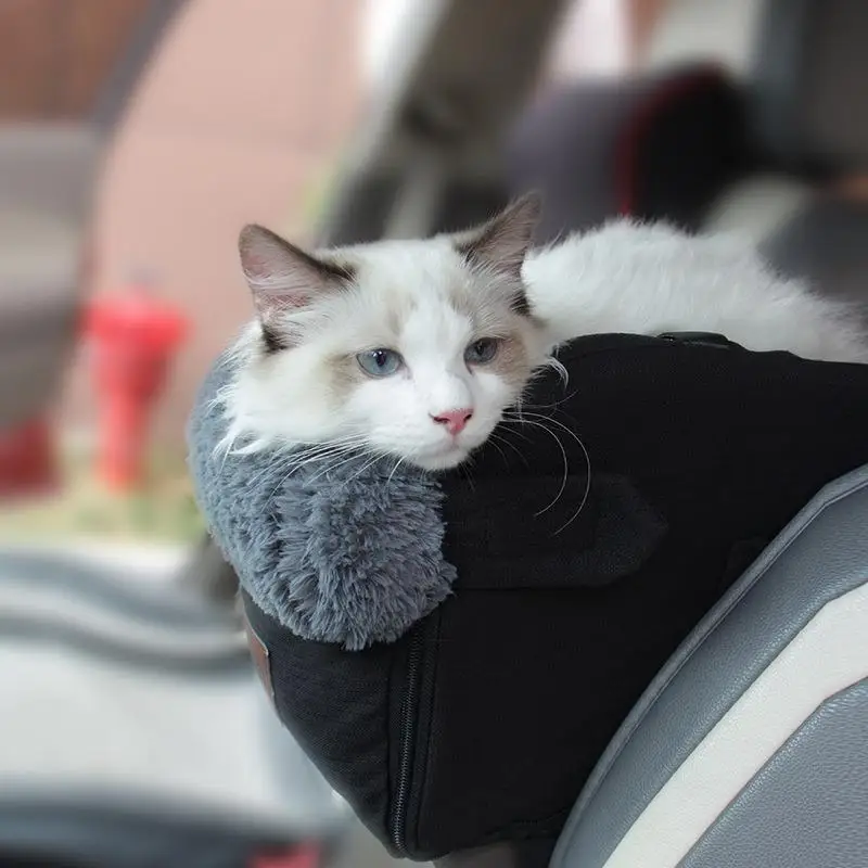 Warm Pet Car Pad Winter Insulation for Cats And Dogs Vehicle Mounted Safety Dog Home Comfort Pad by Xuan Zhuo Jing
Warm Pet Car Pad Winter Insulation for Cats And Dogs Vehicle Mounted Safety Dog Home Comfort Pad by Xuan Zhuo Jing