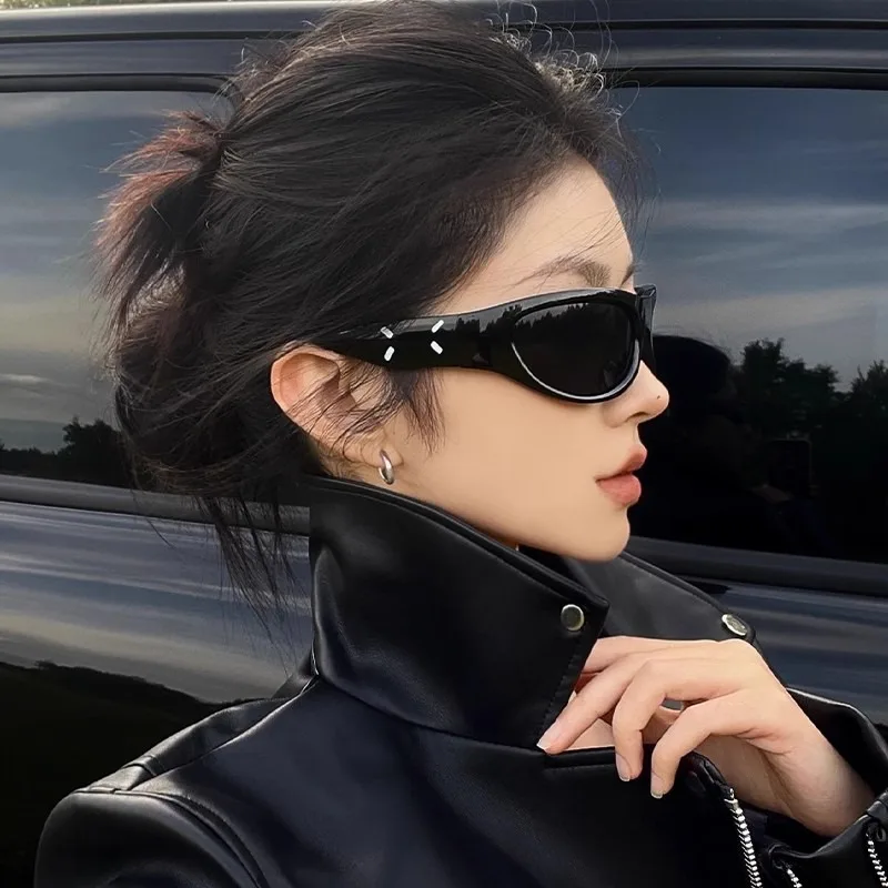 Premium sunglasses female fashionable spice girl style new narrow frame cycling glasses driving sunglasses concave shape
Premium sunglasses female fashionable spice girl style new narrow frame cycling glasses driving sunglasses concave shape