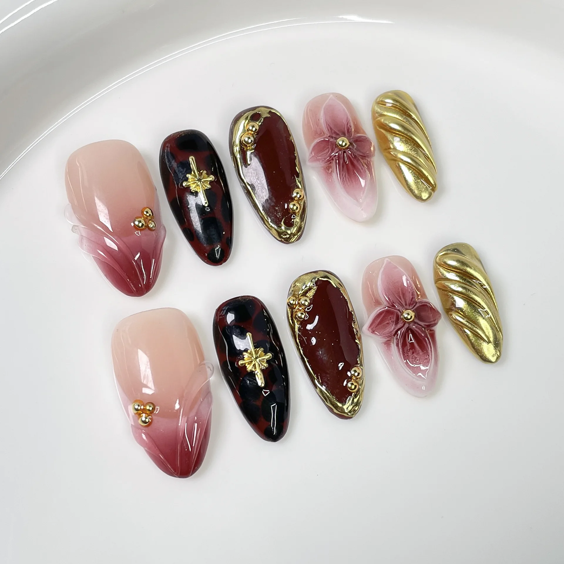 10Pcs 3D Flower Wine Red Smudge French False Nails Press on Gilded Starburst Handmade Full Cover Nails Tips Wearable Fake Nails
10Pcs 3D Flower Wine Red Smudge French False Nails Press on Gilded Starburst Handmade Full Cover Nails Tips Wearable Fake Nails