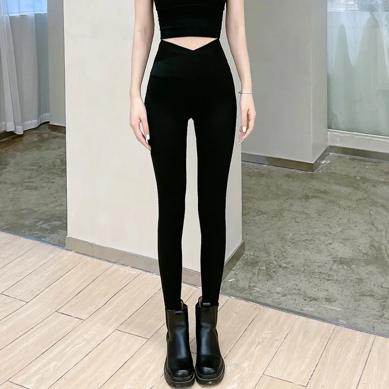 Женские леггинсы Justcc с высокой талией для йоги, утепленные, из нейлона и спандекса, зимняя коллекция
Женские леггинсы Justcc с высокой талией для йоги, утепленные, из нейлона и спандекса, зимняя коллекция