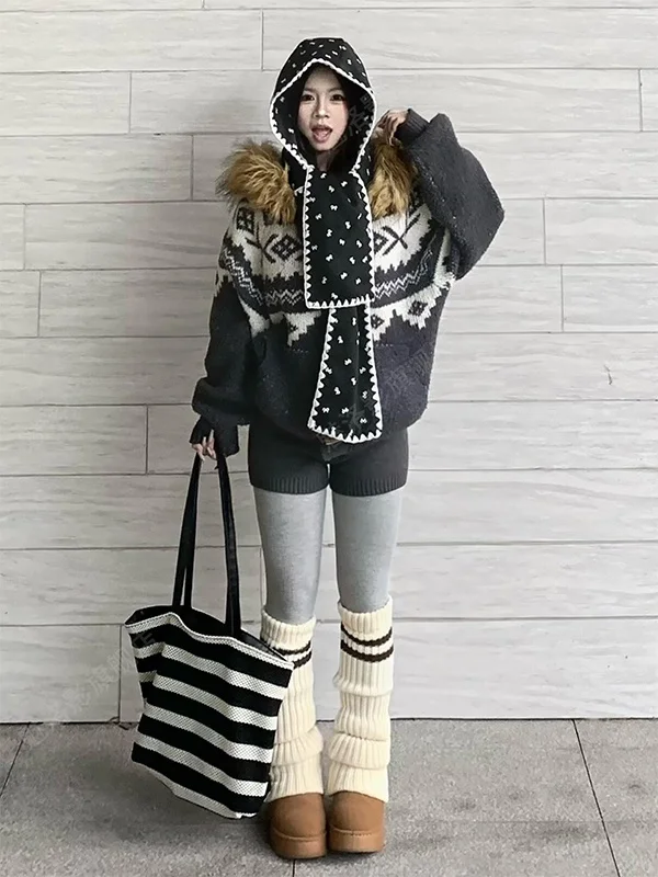 Retro Japanese Style Knitted Hat Sweater Coat Women's Autumn Winter New Lazy Style Button Cardigan Thickened Long Sleeve
Retro Japanese Style Knitted Hat Sweater Coat Women's Autumn Winter New Lazy Style Button Cardigan Thickened Long Sleeve