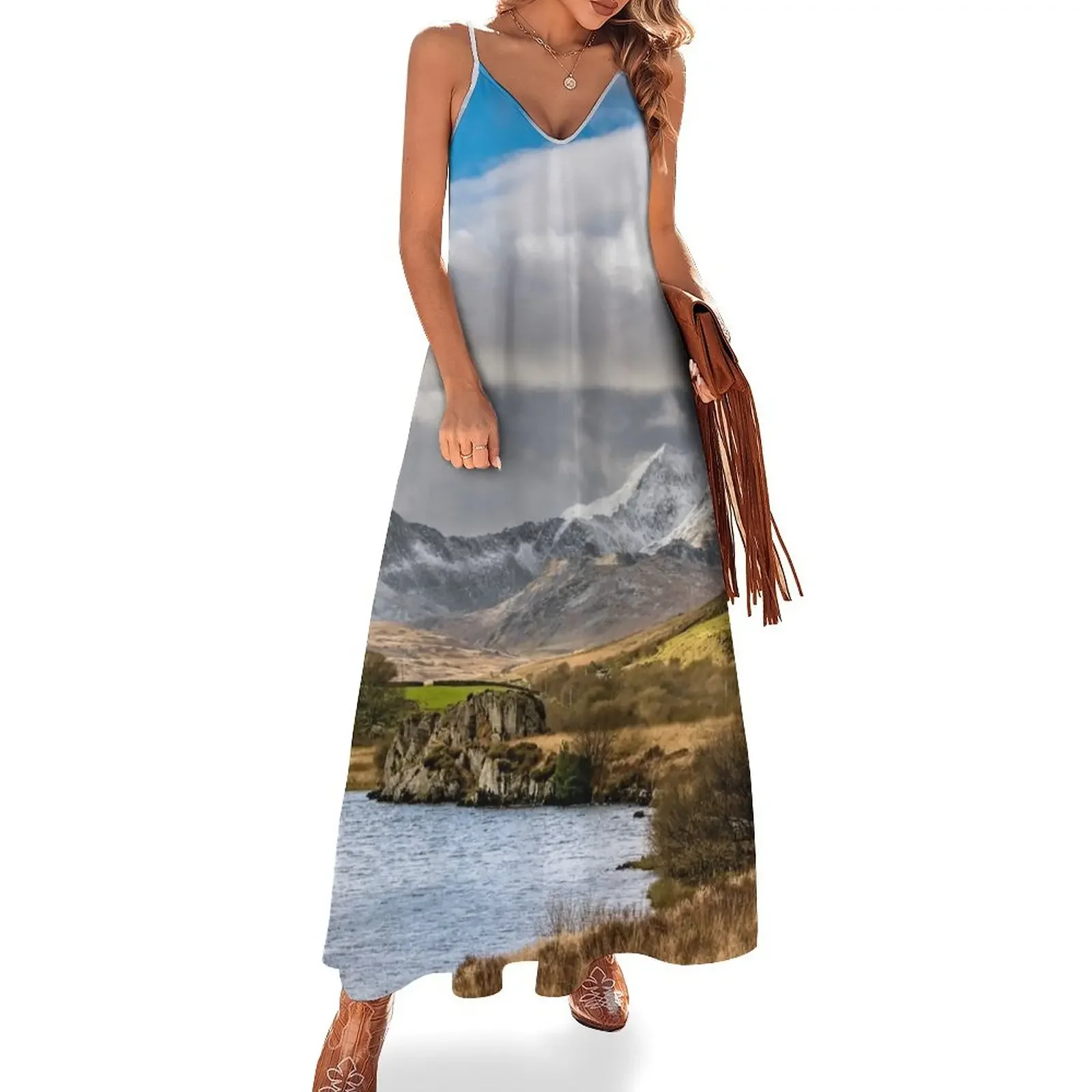 Mountain Landscape Snowdonia Sleeveless Dress Elegant gowns summer clothes for women luxury evening dresses 2025 Dress
Mountain Landscape Snowdonia Sleeveless Dress Elegant gowns summer clothes for women luxury evening dresses 2025 Dress