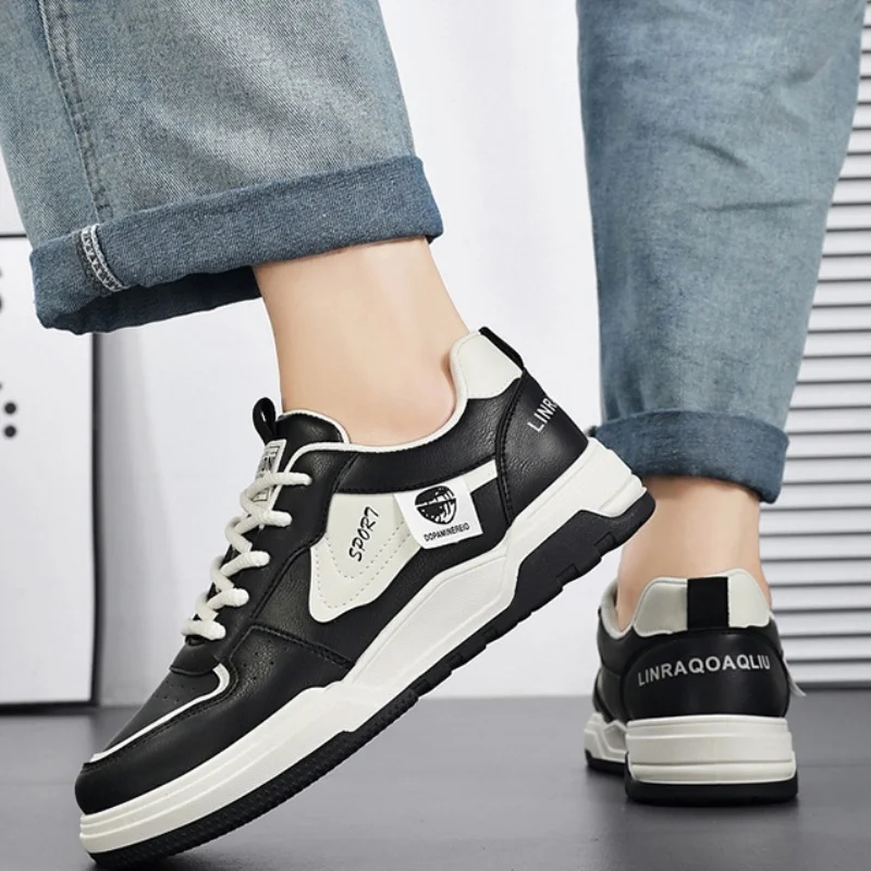 New 2025 Men's White Casual Sports Shoes Breathable Versatile Design Spring Autumn Season Fashionable Flat Shoes Korean Style
New 2025 Men's White Casual Sports Shoes Breathable Versatile Design Spring Autumn Season Fashionable Flat Shoes Korean Style