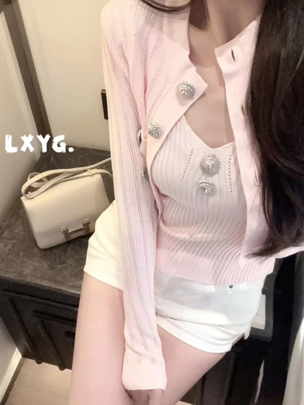 LXYG Small Fragrance Style Long Sleeve Knitted Open Cardigan Slimming Two-Piece Set with Metal Buckle Spring New Women's Fashion
LXYG Small Fragrance Style Long Sleeve Knitted Open Cardigan Slimming Two-Piece Set with Metal Buckle Spring New Women's Fashion