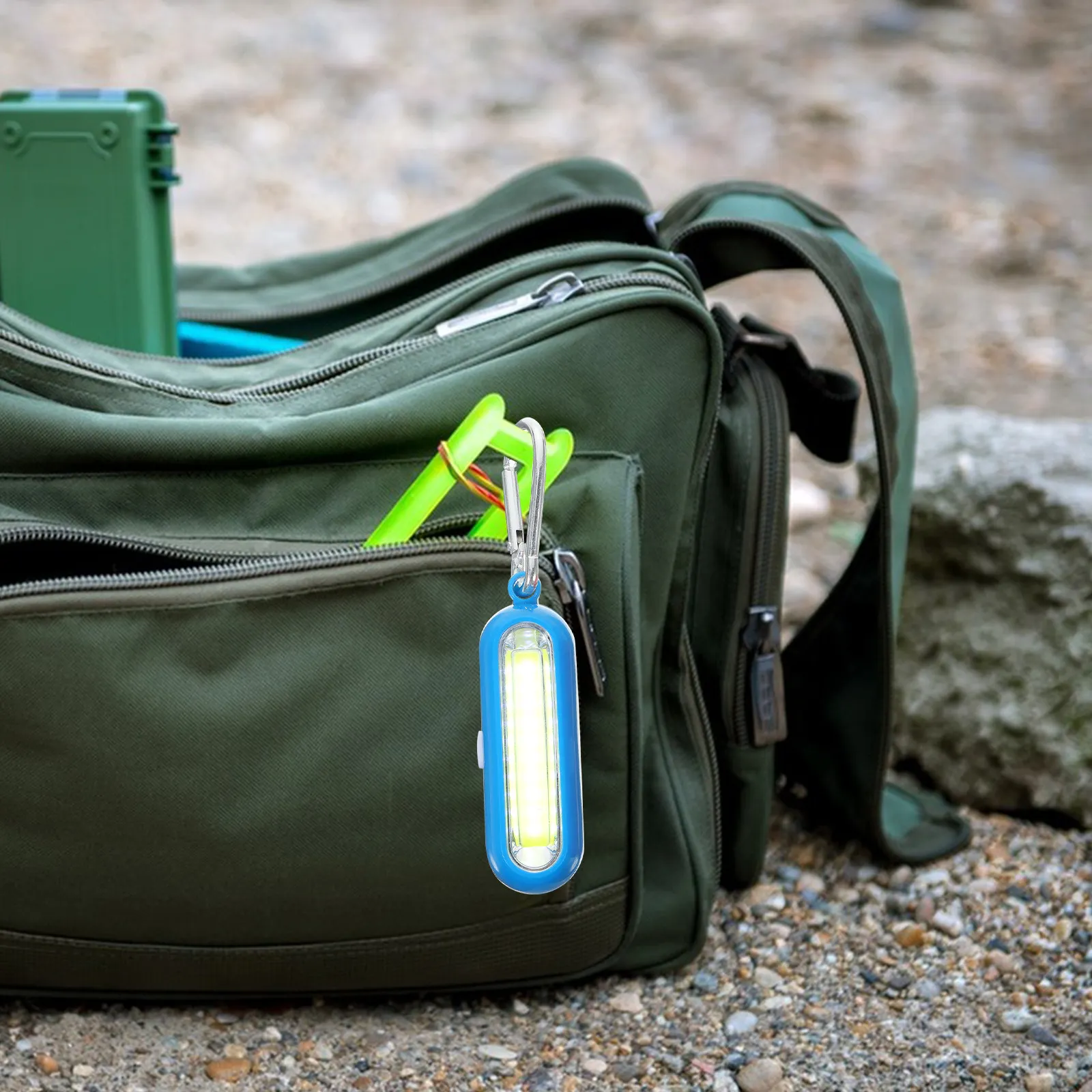 2 шт. портативных мини-фонарика-брелоков с ярким LED-светом для экстренных ситуаций, кемпинга, походов, активного отдыха, красный и синий мини-фонарик-брелок
2 шт. портативных мини-фонарика-брелоков с ярким LED-светом для экстренных ситуаций, кемпинга, походов, активного отдыха, красный и синий мини-фонарик-брелок