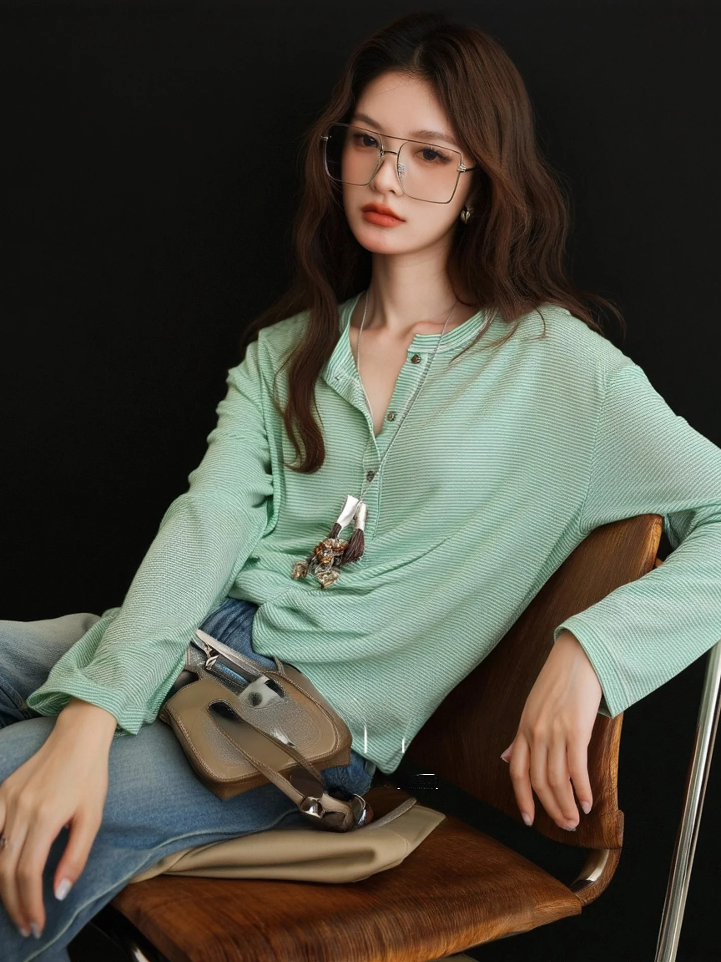 Huaappuw Green Striped T-Shirt Summer 2026 Half Button round Neck Casual Versatile Sun Protection Cover up French Style Ladie...
Huaappuw Green Striped T-Shirt Summer 2026 Half Button round Neck Casual Versatile Sun Protection Cover up French Style Ladie...