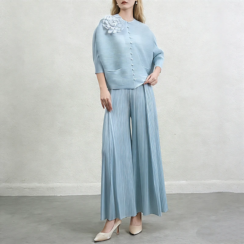 Miyake Pleated Pants Suit Women Summer New 3D Appliques Top Wide Leg Pants Comfortable Casual Loose Large Size with Stretchy
Miyake Pleated Pants Suit Women Summer New 3D Appliques Top Wide Leg Pants Comfortable Casual Loose Large Size with Stretchy