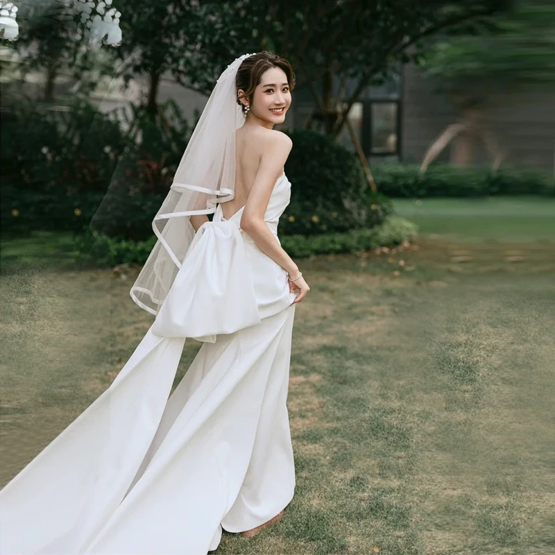 Элегантное атласное свадебное платье Aosphere с шлейфом для церемоний на открытом воздухе и свадебных приемов
Элегантное атласное свадебное платье Aosphere с шлейфом для церемоний на открытом воздухе и свадебных приемов