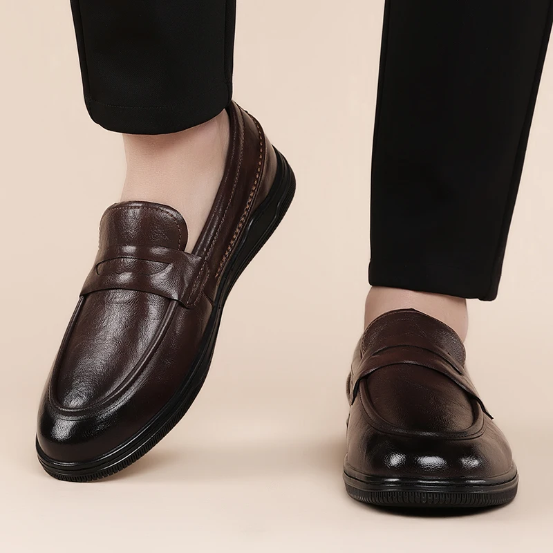 Men's Flats High-quality Leather Shoes Classic All-match Mens Slip on Business Loafers Male High Quality Comfortable Dress Shoes
Men's Flats High-quality Leather Shoes Classic All-match Mens Slip on Business Loafers Male High Quality Comfortable Dress Shoes