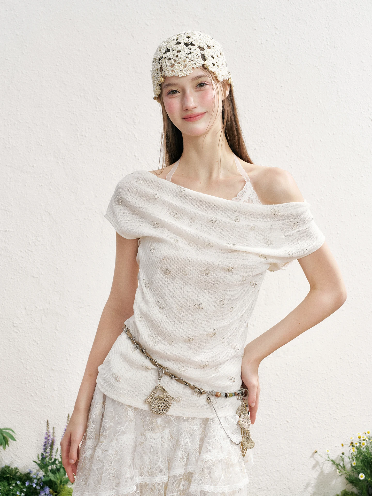 Summer 2026 Street Style Sweet And Cool V-Neck Heavy Embroidery Fake Two-Piece Slim Fit One-Shoulder Short Sleeve T-Shirt Women
Summer 2026 Street Style Sweet And Cool V-Neck Heavy Embroidery Fake Two-Piece Slim Fit One-Shoulder Short Sleeve T-Shirt Women