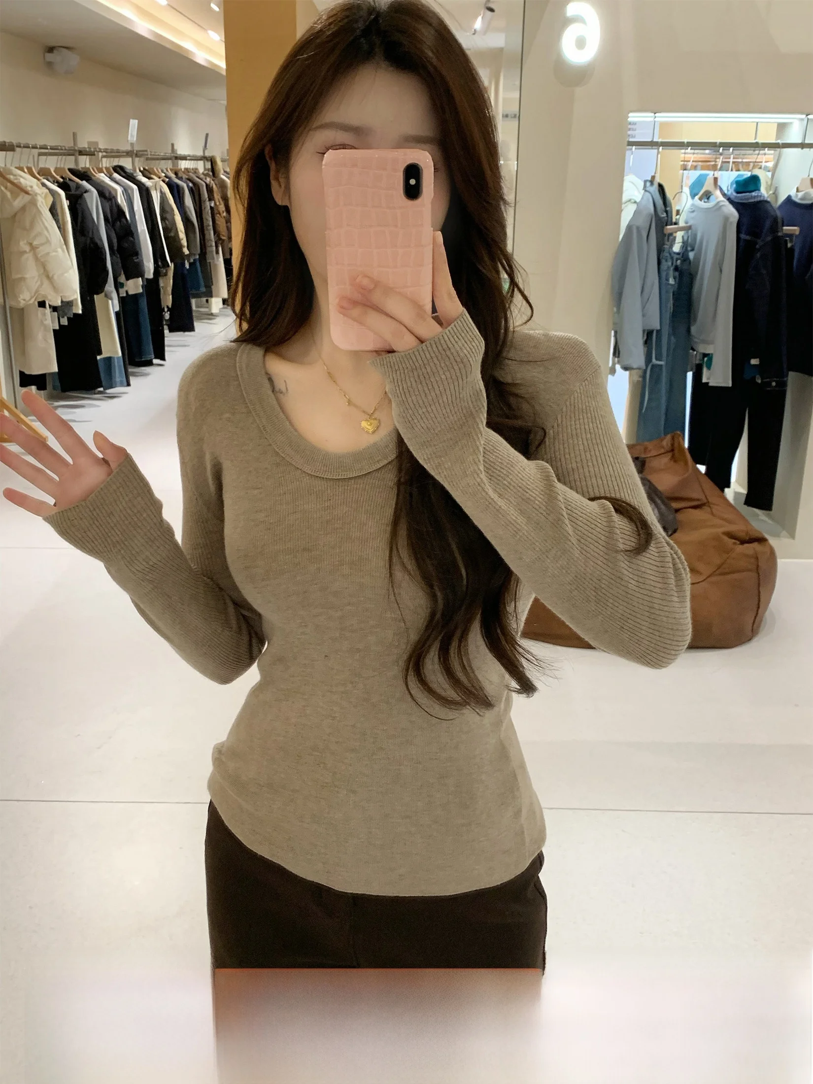 Slim Fit Long Sleeve Knitted T-Shirt Women's plus Size Simple Style Warm Inner Wear round Neck Pullover Top by Li Xiaosha
Slim Fit Long Sleeve Knitted T-Shirt Women's plus Size Simple Style Warm Inner Wear round Neck Pullover Top by Li Xiaosha