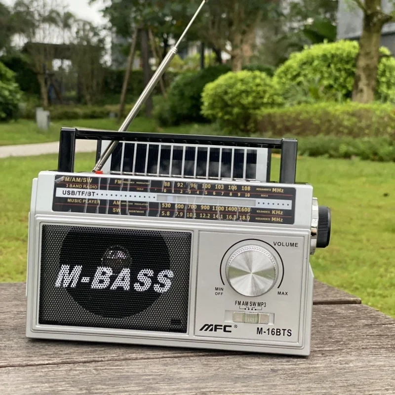 Retro 3-Band FM AM SW Radio Receiver Bluetooth Speaker with USB TF MP3 Playback X-Bass Sound for Elderly
Retro 3-Band FM AM SW Radio Receiver Bluetooth Speaker with USB TF MP3 Playback X-Bass Sound for Elderly