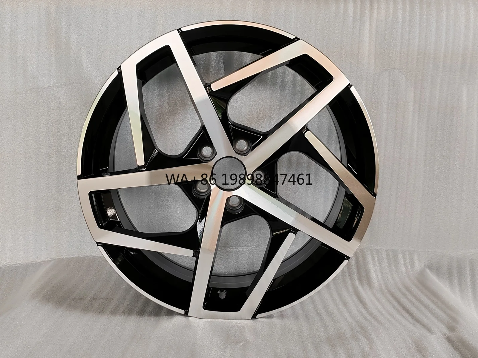 Affordable Daily Use Passenger Car Rims Et53 Et67 For Passenger Car SUV Off Road Modification
Affordable Daily Use Passenger Car Rims Et53 Et67 For Passenger Car SUV Off Road Modification