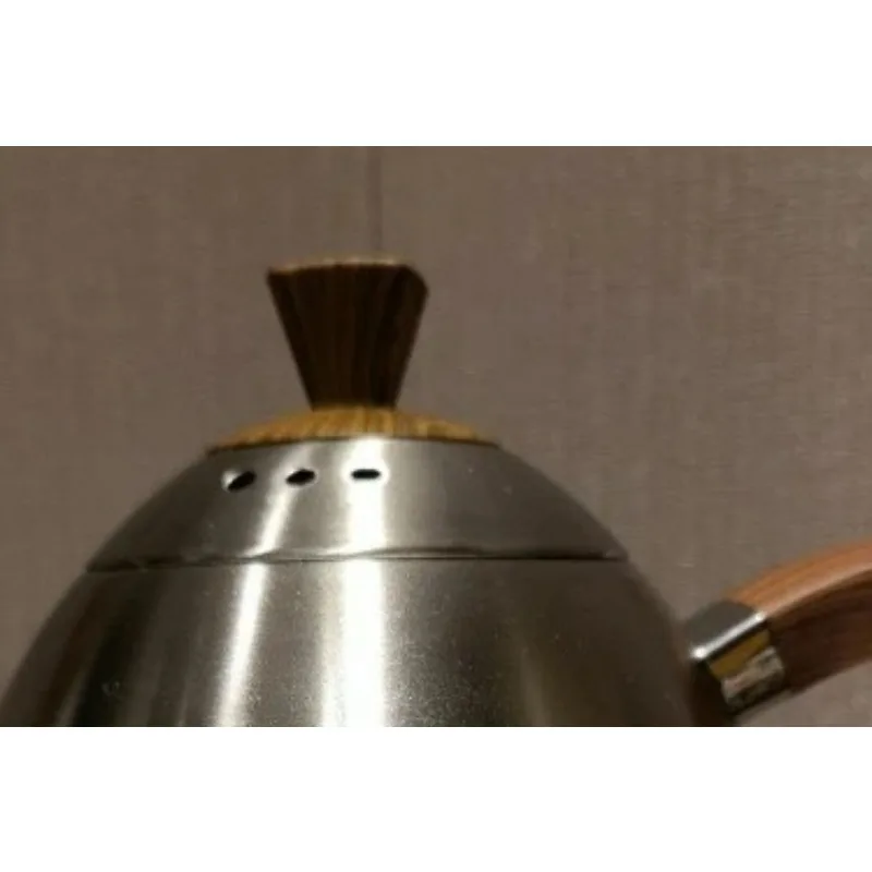 Stainless steel hand-brewed coffee pot, slender mouth wood grain handle, practical 0.7L
Stainless steel hand-brewed coffee pot, slender mouth wood grain handle, practical 0.7L