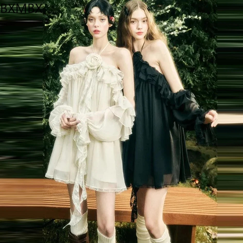 smart and elegant, and "Wonderland Dress" is designed with a sleeveless neck-hanging off-the-shoulder streamer skirt.
smart and elegant, and "Wonderland Dress" is designed with a sleeveless neck-hanging off-the-shoulder streamer skirt.