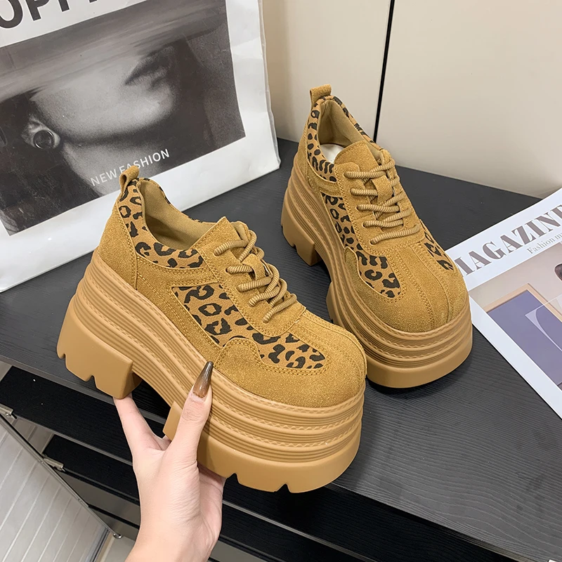 Women Platform Loafers Pumps 10CM High Heels NEW 2026 Leopard Pattern Retor Trend Spring Chunky Sneakers Outdoor Walking Shoes
Women Platform Loafers Pumps 10CM High Heels NEW 2026 Leopard Pattern Retor Trend Spring Chunky Sneakers Outdoor Walking Shoes