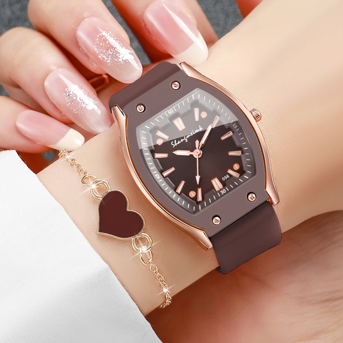 2PCS/Set Fashion Silicone Strap Women Watches Simple Ladies Analog Quartz Wristwatches Heart Bracelet Set (Without Box)
2PCS/Set Fashion Silicone Strap Women Watches Simple Ladies Analog Quartz Wristwatches Heart Bracelet Set (Without Box)