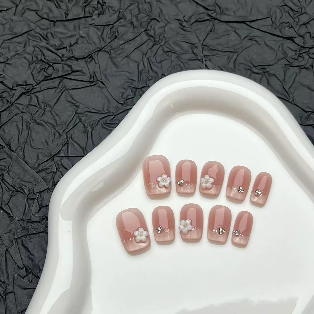 10Pcs Handmade Short Square French Press On Nails Shiny Cat Eye 3D Flower Pink Design Fake Nails Wearable Nails Tip Art
10Pcs Handmade Short Square French Press On Nails Shiny Cat Eye 3D Flower Pink Design Fake Nails Wearable Nails Tip Art