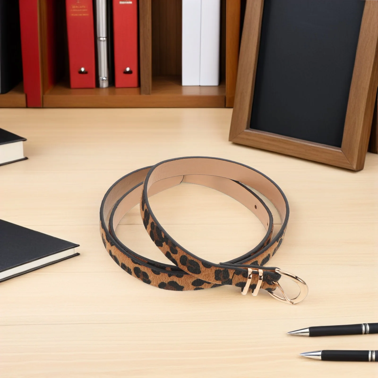 Adjustable Leopard Print Waist Belt Women's Faux Belt for Dresses Jeans Retro Casual Western Fashion Accessory
Adjustable Leopard Print Waist Belt Women's Faux Belt for Dresses Jeans Retro Casual Western Fashion Accessory