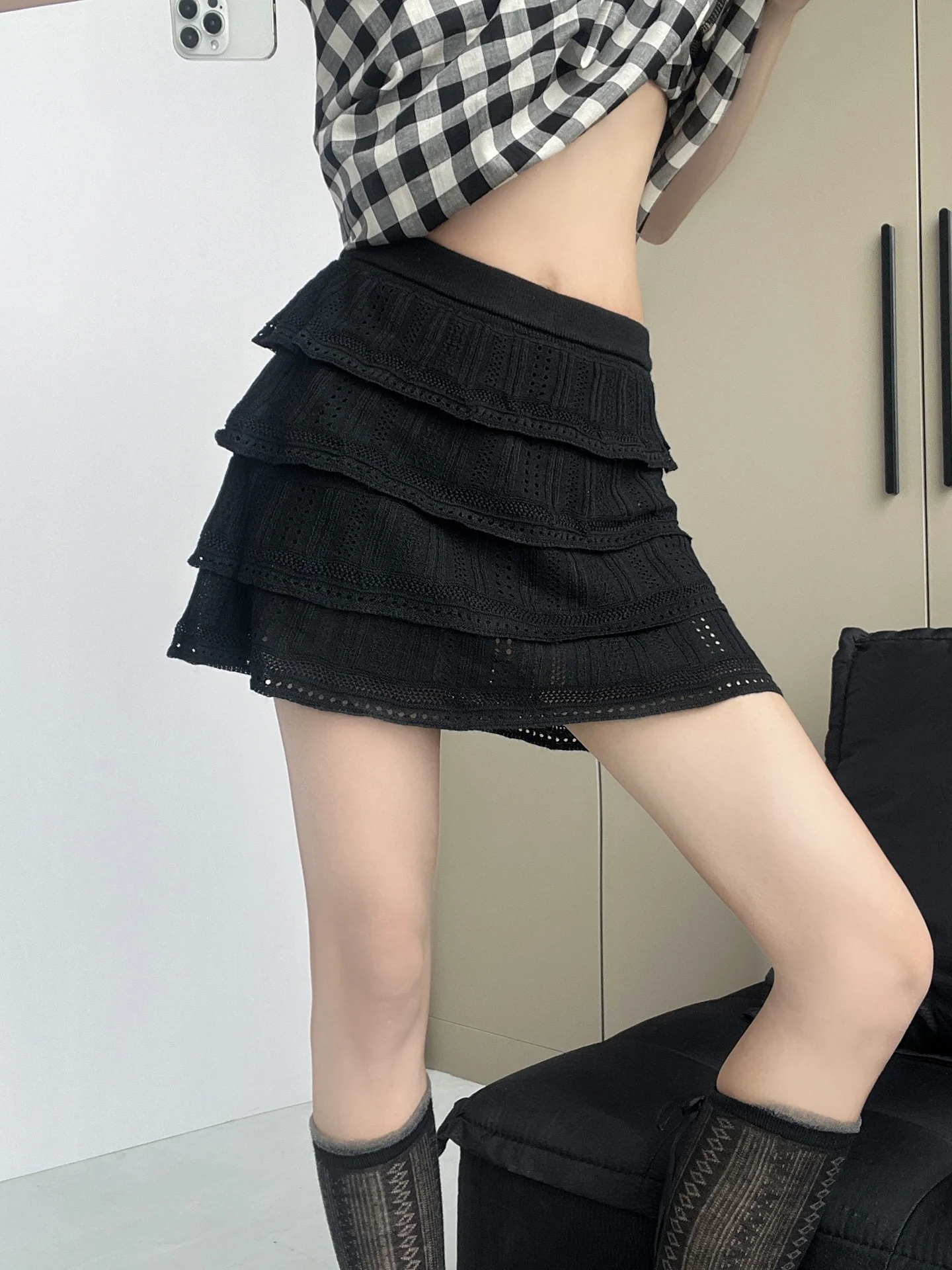 MianCun Summer Sweet Bean Wool Hook Flower Cake Short Skirt Black Half-length Women's High Waist Slimming Skirt Girl's Style
MianCun Summer Sweet Bean Wool Hook Flower Cake Short Skirt Black Half-length Women's High Waist Slimming Skirt Girl's Style