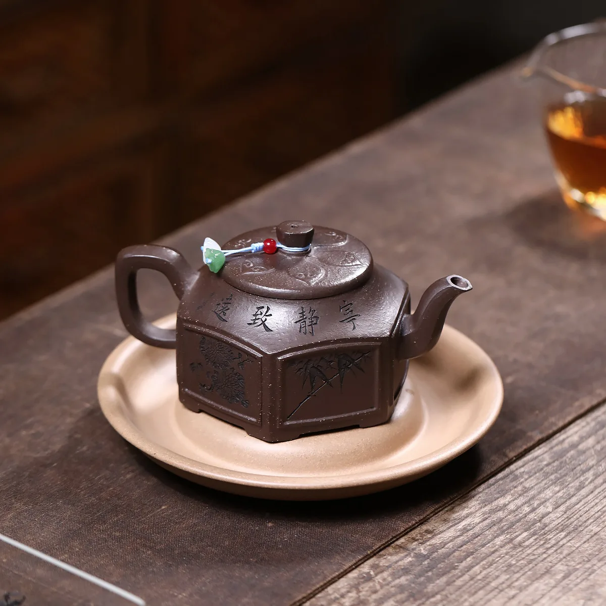 Handmade Yixing Zisha Teapot Famous Half-Handmade Ore Ziyu Sand Houde High-End Set 250C
Handmade Yixing Zisha Teapot Famous Half-Handmade Ore Ziyu Sand Houde High-End Set 250C