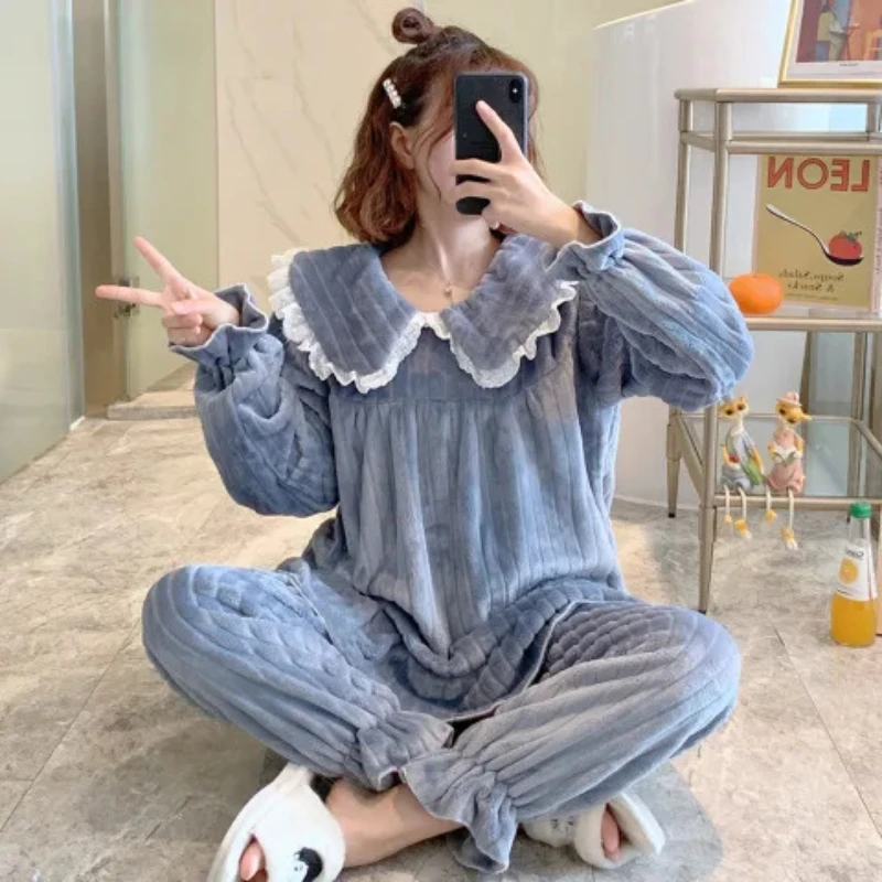 Girls' Flannel Pajamas Set Autumn and Winter Cute Home Clothes Women Coral Fleece Sleepwear Set
Girls' Flannel Pajamas Set Autumn and Winter Cute Home Clothes Women Coral Fleece Sleepwear Set