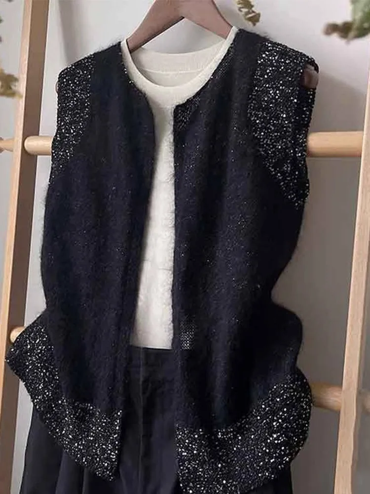 Black Shiny Sequin Vest Knitted Sweater Outerwear Women's New 2026 European Style Polyester Fiber Loose Fit Regular Length
Black Shiny Sequin Vest Knitted Sweater Outerwear Women's New 2026 European Style Polyester Fiber Loose Fit Regular Length