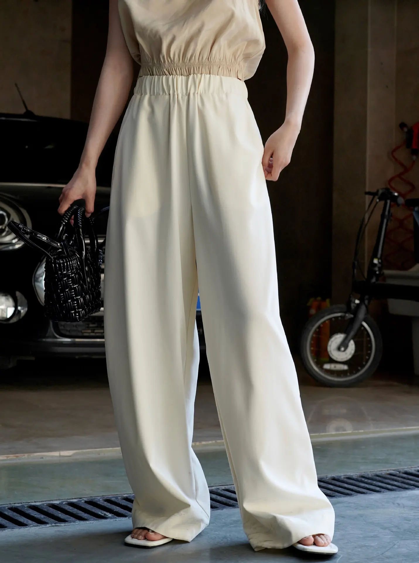 ENjoyce 2024 Summer Women Arc Wide Leg Pants Y2K Streetwear Korean Fashion Casual Loose Elastic High Waist Cool Long Trousers
ENjoyce 2024 Summer Women Arc Wide Leg Pants Y2K Streetwear Korean Fashion Casual Loose Elastic High Waist Cool Long Trousers