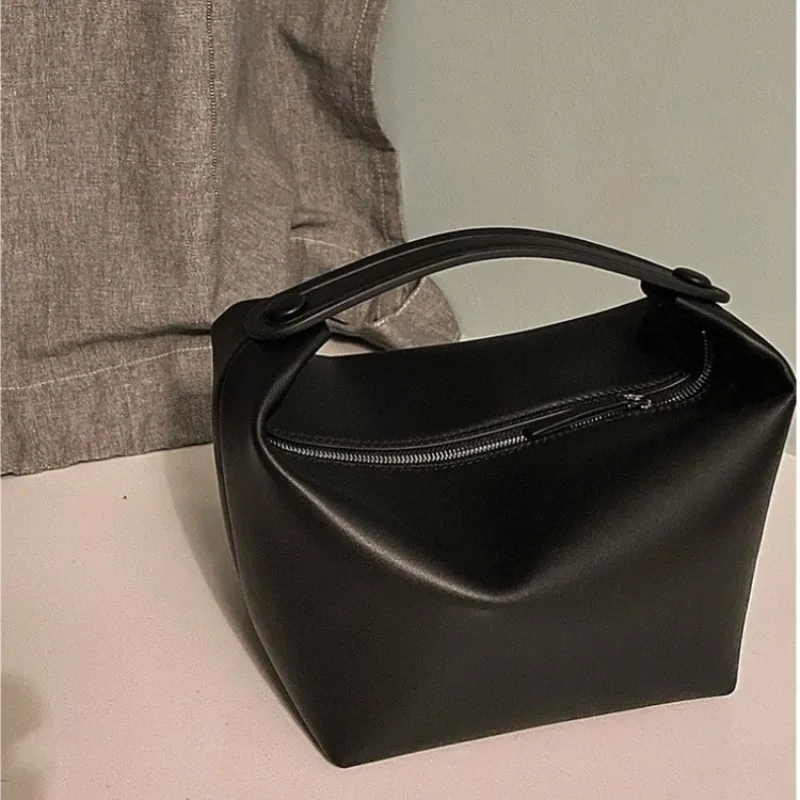 Sewing Thread Leather Texture Elegant Patchwork Purses All-match Solid Minority Dermis Personalized Handbags New Lunch Box Bag
Sewing Thread Leather Texture Elegant Patchwork Purses All-match Solid Minority Dermis Personalized Handbags New Lunch Box Bag