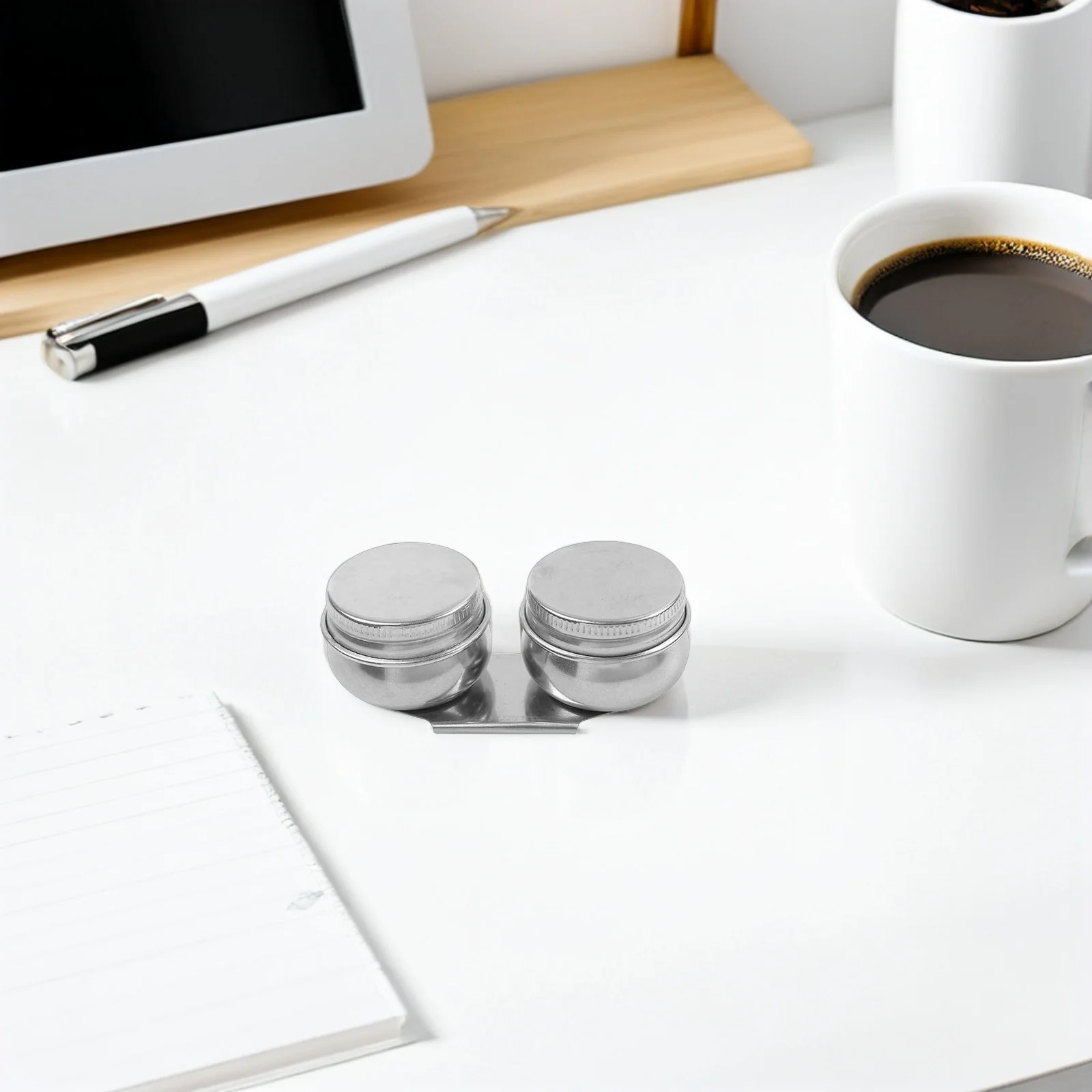 Oil Painting Double Palette Cup Stainless Steel Thickened Seal Lid for Wet Paint Storage Outdoor Indoor Art Supplies
Oil Painting Double Palette Cup Stainless Steel Thickened Seal Lid for Wet Paint Storage Outdoor Indoor Art Supplies