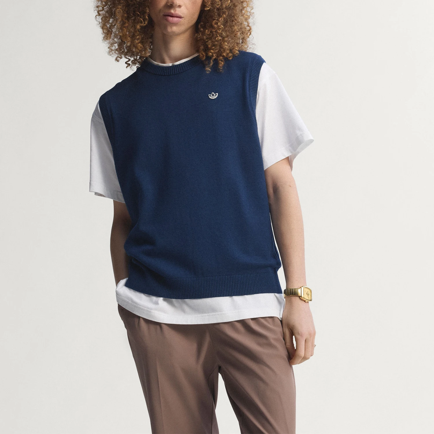 Оригинальная мужская трикотажная дышащая футболка Adidas Three-leaf Clover, спортивный жилет KB8582
Оригинальная мужская трикотажная дышащая футболка Adidas Three-leaf Clover, спортивный жилет KB8582