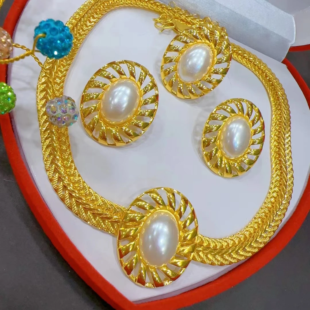 2023 New Dubai Jewelry Necklace Ring Women's Earrings Party Exquisite Gift for Beautiful Women YY10180
2023 New Dubai Jewelry Necklace Ring Women's Earrings Party Exquisite Gift for Beautiful Women YY10180