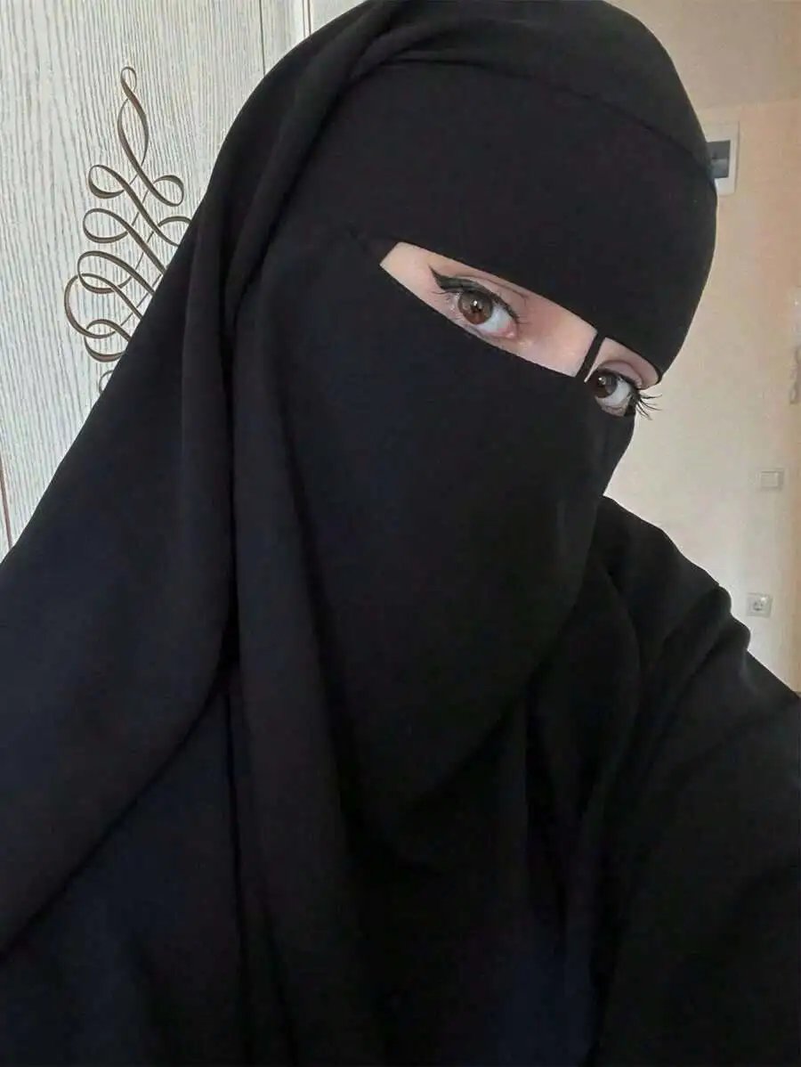 Black Solid Polyester Chiffon Hijab Scarf For Women Casual Modest Veil
Black Solid Polyester Chiffon Hijab Scarf For Women Casual Modest Veil