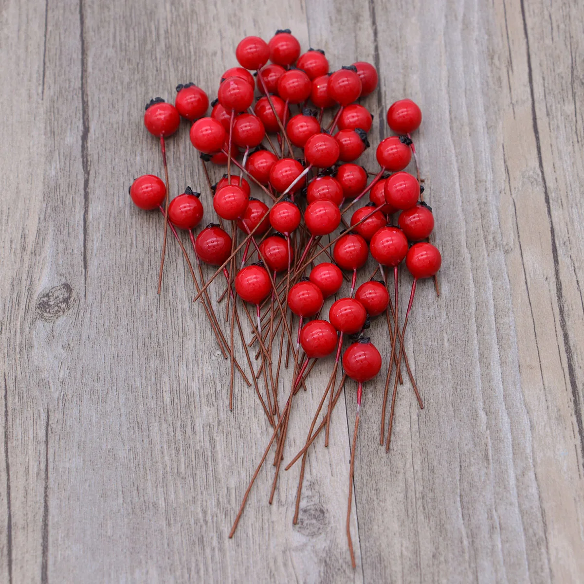 50pcs Simulated Cherry Headdress Accessories Lifelike Decorative Fruit Berries for Kitchen Vase Showcase Party Christmas
50pcs Simulated Cherry Headdress Accessories Lifelike Decorative Fruit Berries for Kitchen Vase Showcase Party Christmas